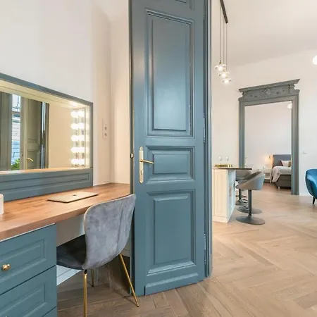 Pearl Of The Palace District With Private Sauna 부다페스트