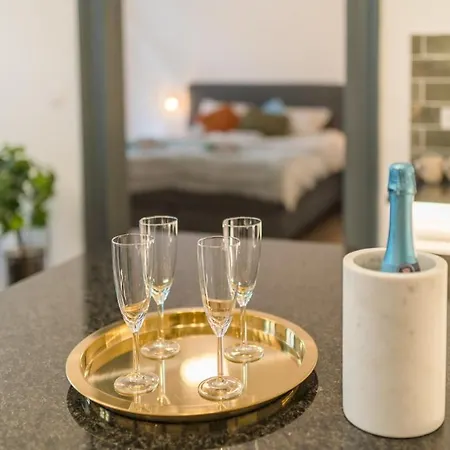 Pearl Of The Palace District With Private Sauna