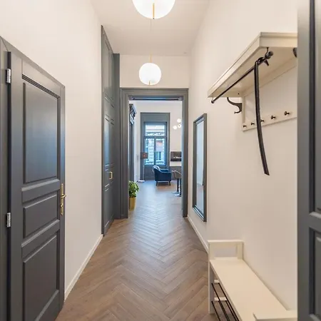 Pearl Of The Palace District With Private Sauna
