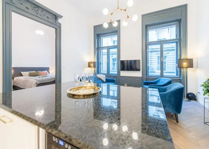 Pearl Of The Palace District With Private Sauna * Budapeszt