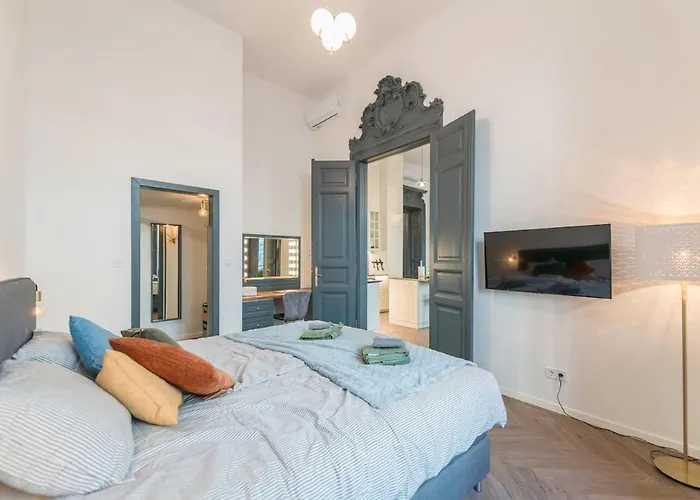 Pearl Of The Palace District With Private Sauna *