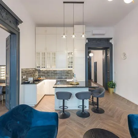 Pearl Of The Palace District With Private Sauna Apartament Budapeszt